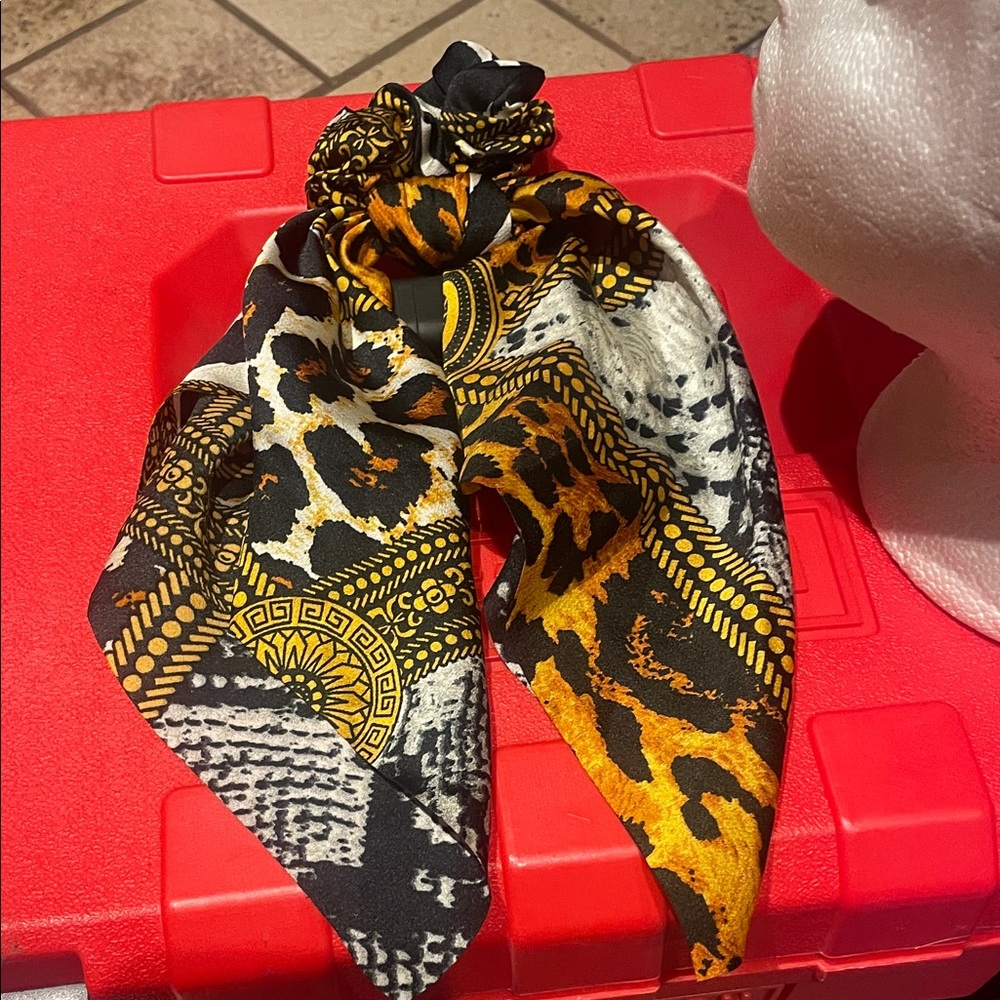 Animal print ponytail scrunchie